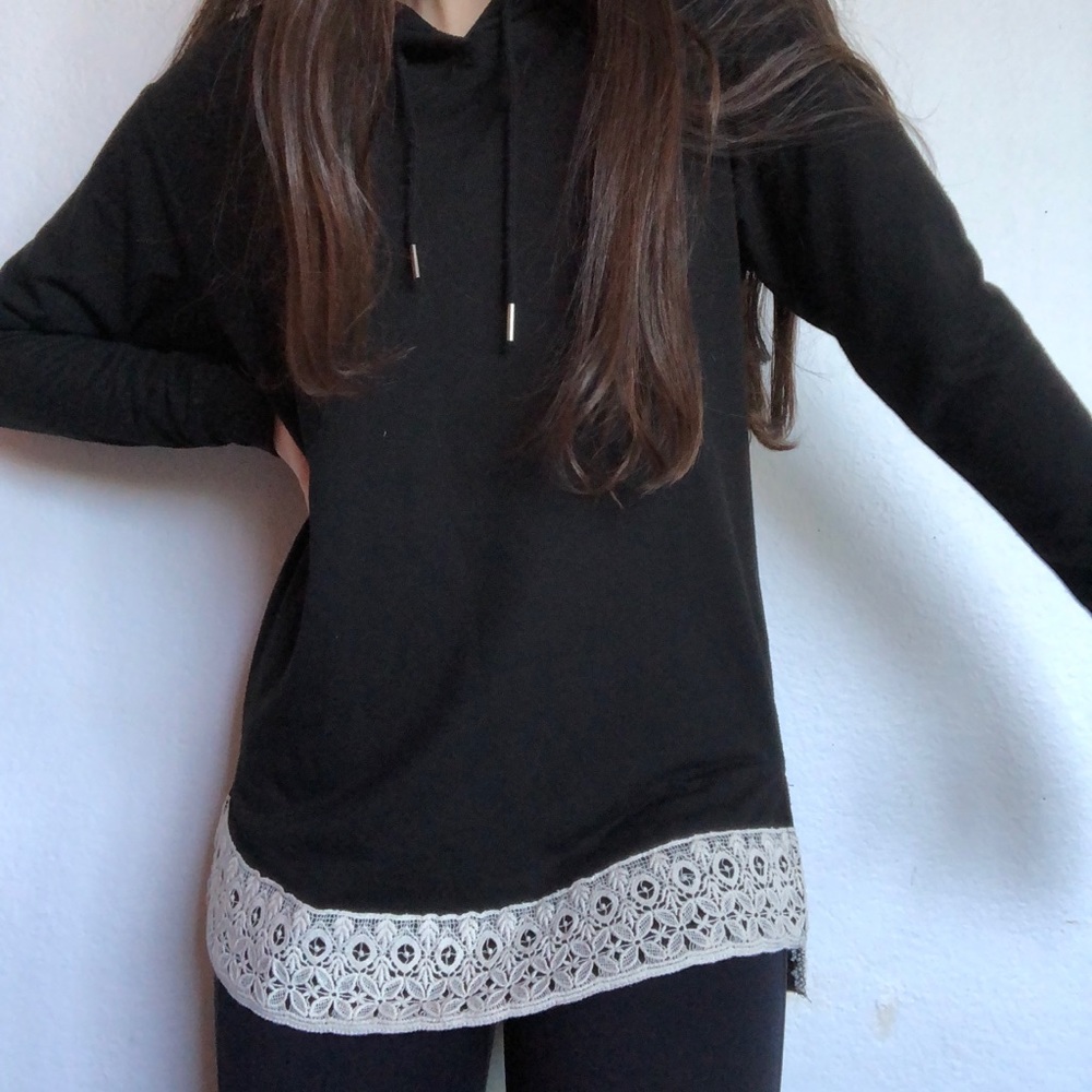 BLACK SWEATER WITH LACE DESIGN ON BOTTOM